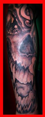 Darrin White - 4 arm skull